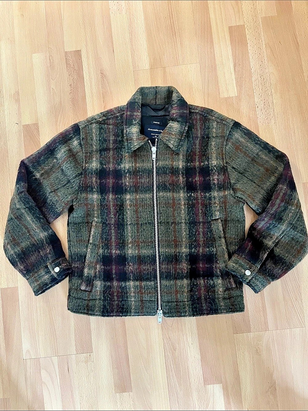 Abercrombie & Fitch Cropped Wool-Blend Jacquard Jacket Plaid Green & Red XS